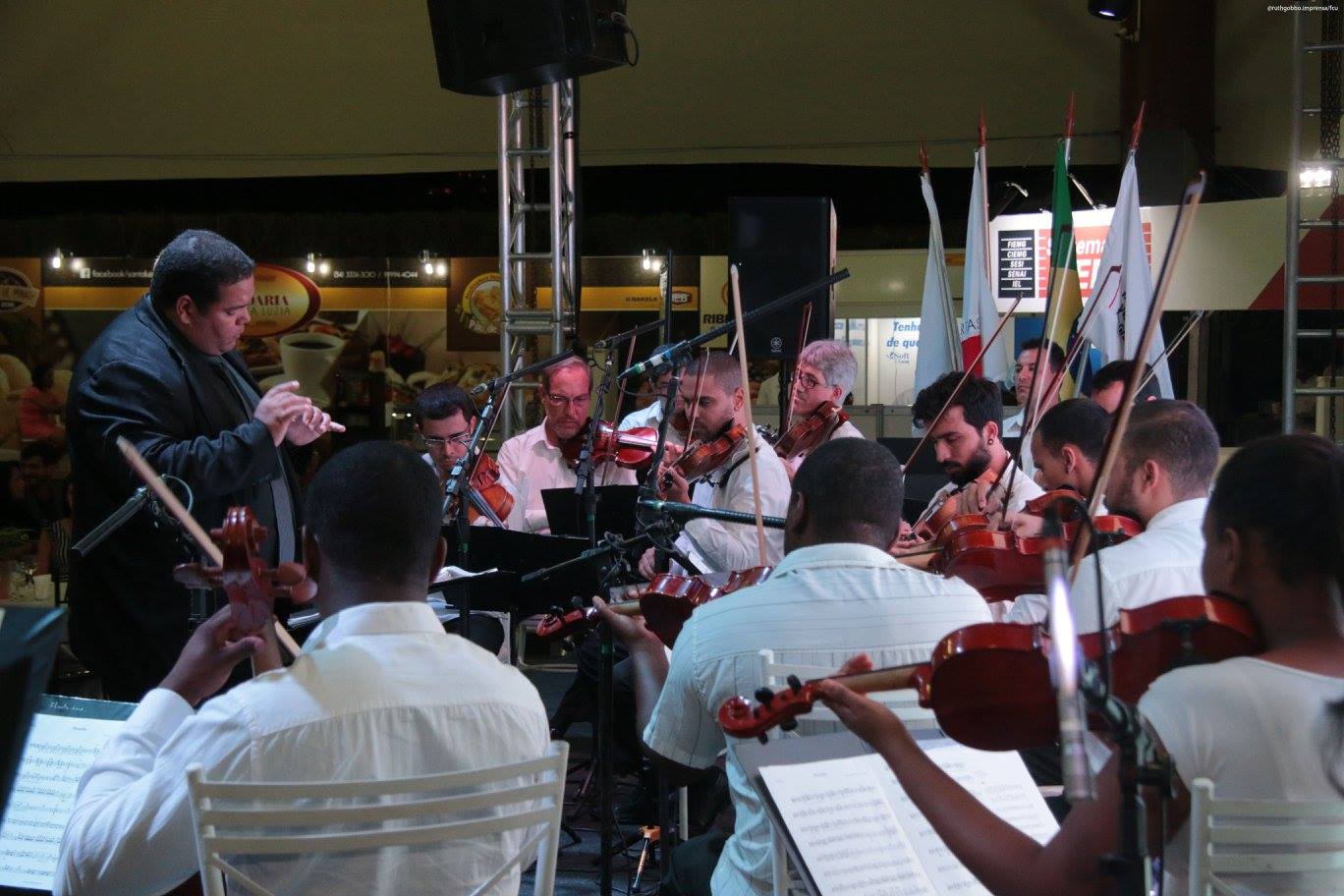 Abertura da ExpoCigra Fiemg é marcada pela entrega do Troféu Tião Silva