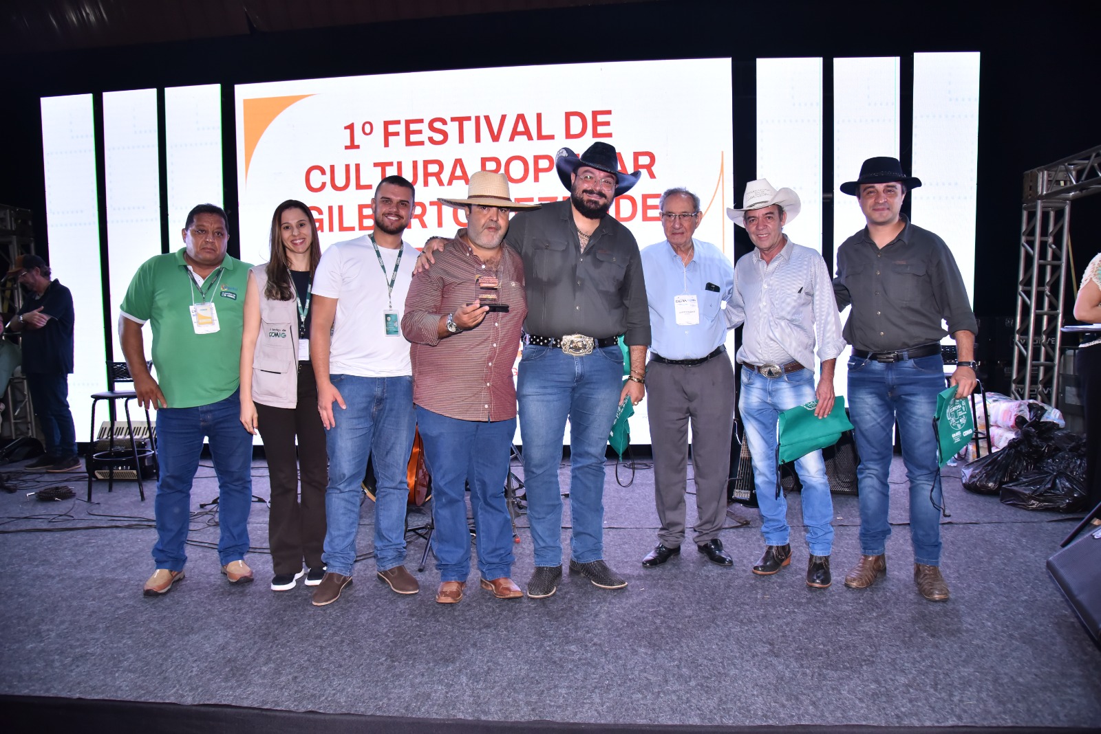 Violeiros recebem R$ 5 mil em prêmios no 1º Festival Gilberto Rezende durante a 13ª ExpoCigra Fiemg
